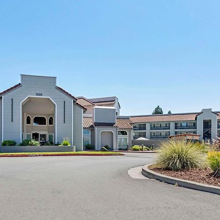Country Inn & Suites By Radisson, Vallejo Napa Valley, Ca Ngoại thất bức ảnh